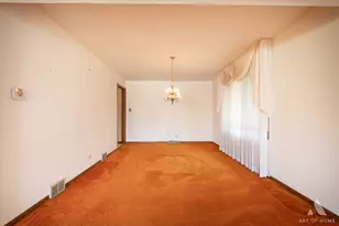 9525 S Kolin Ave, Oak Lawn, IL 60453 - Photo 9