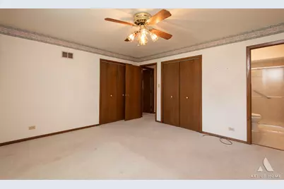 9525 S Kolin Avenue, Oak Lawn, IL 60453 - Photo 25