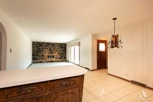 9525 S Kolin Ave, Oak Lawn, IL 60453 - Photo 15