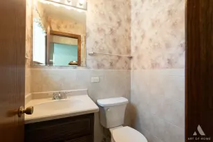 9525 S Kolin Ave, Oak Lawn, IL 60453 - Photo 19