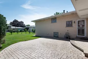 9525 S Kolin Ave, Oak Lawn, IL 60453 - Photo 35