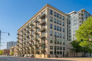 1801 S Michigan Ave, Chicago, IL 60616 - Photo 1