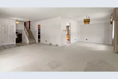 6000 Crain Street, Morton Grove, IL 60053 - Photo 7