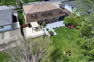 10347 S Alta Dr, Palos Hills, IL 60465 - Photo 23