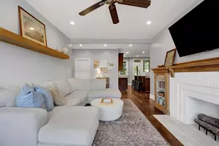 916 W Waveland Ave, Chicago, IL 60613 - Photo 5