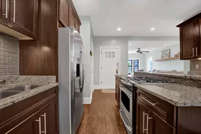 916 W Waveland Avenue #3, Chicago, IL 60613 - Photo 7