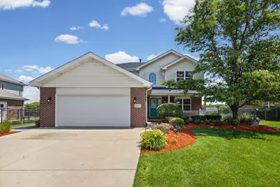 24427 Arrowhead Drive, Manhattan, IL 60442 - Photo 1