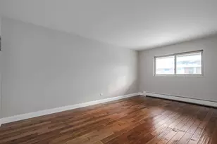 685 E Fullerton Ave, Glendale Heights, IL 60139 - Photo 9
