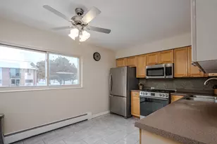 685 E Fullerton Ave, Glendale Heights, IL 60139 - Photo 3