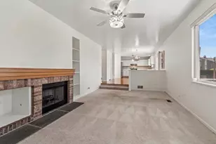 1312 Chesterfield Ln, Grayslake, IL 60030 - Photo 11