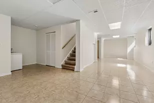 1312 Chesterfield Ln, Grayslake, IL 60030 - Photo 23