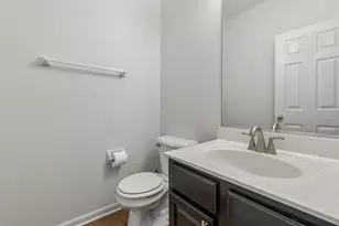 1312 Chesterfield Ln, Grayslake, IL 60030 - Photo 13