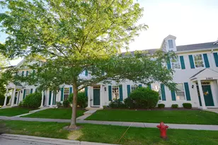 2460 Georgetown Cir, Aurora, IL 60503 - Photo 3