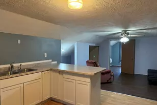 220 7th St, Streator, IL 61364 - Photo 5
