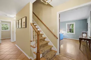 228 Stratford Ln, Inverness, IL 60010 - Photo 5