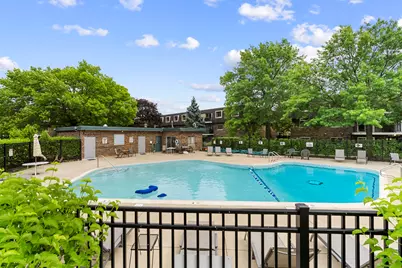 3223 W Parkway Drive #1G, Northbrook, IL 60062 - Photo 17