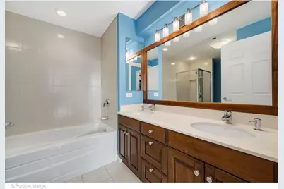 21 E Huron Street #3204, Chicago, IL 60611 - Photo 21