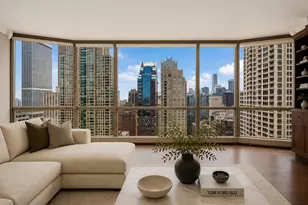 21 E Huron St, Chicago, IL 60611 - Photo 7