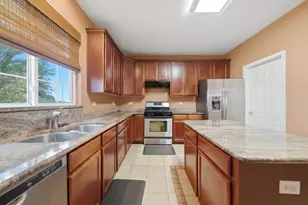 9165 Buckingham Ct, Huntley, IL 60142 - Photo 11
