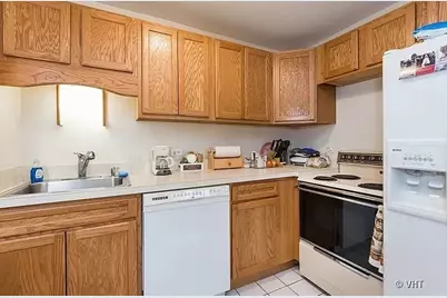 233 E Erie Street #1701, Chicago, IL 60611 - Photo 3