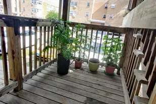 2435 W Balmoral Ave, Chicago, IL 60625 - Photo 17