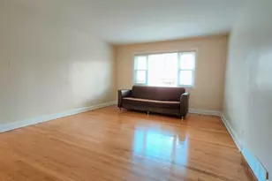 2435 W Balmoral Ave, Chicago, IL 60625 - Photo 11