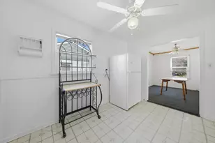 6811 W Crandall Ave, Worth, IL 60482 - Photo 5