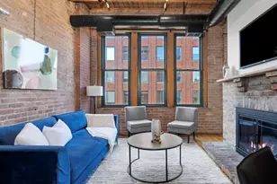 331 S Peoria St, Chicago, IL 60607 - Photo 3