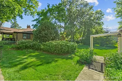 112 Grace Lane, Fox River Grove, IL 60021 - Photo 27