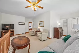 112 Grace Ln, Fox River Grove, IL 60021 - Photo 5