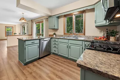 205 Whitaker Court, Woodstock, IL 60098 - Photo 7