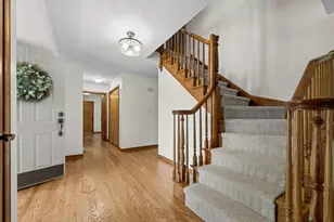 205 Whitaker Ct, Woodstock, IL 60098 - Photo 3