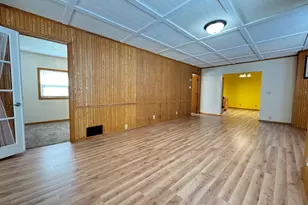 224 W 2nd Pl, Spring Valley, IL 61362 - Photo 9