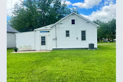 224 W 2nd Place, Spring Valley, IL 61362 - Photo 5