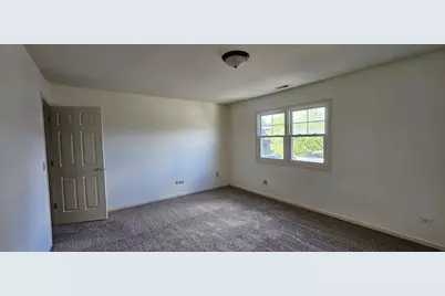 833 Village Quarter Road #TH-C, West Dundee, IL 60118 - Photo 15