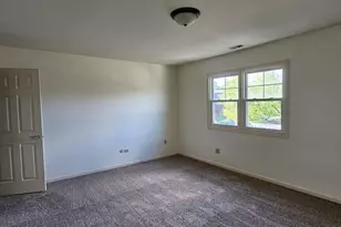 833 Village Quarter Rd, West Dundee, IL 60118 - Photo 15