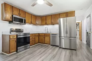306 W Olive St, Minier, IL 61759 - Photo 7