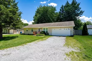 306 W Olive St, Minier, IL 61759 - Photo 21