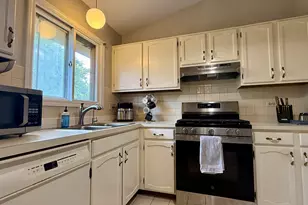 151 Pier Ct, Naperville, IL 60565 - Photo 19
