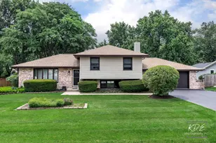 29W303 Hartman Dr, Naperville, IL 60564 - Photo 1
