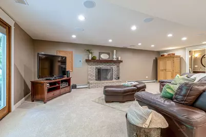 2768 Glendower Terrace, Elgin, IL 60124 - Photo 43
