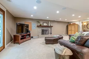 2768 Glendower Terrace, Elgin, IL 60124 - Photo 43