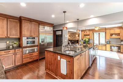 2768 Glendower Terrace, Elgin, IL 60124 - Photo 13
