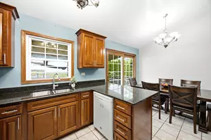 3332 N Lewis Ave, Waukegan, IL 60087 - Photo 9