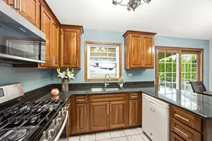 3332 N Lewis Ave, Waukegan, IL 60087 - Photo 7