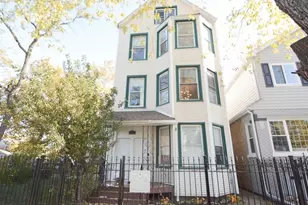 2657 N Ridgeway Ave, Chicago, IL 60647 - Photo 1