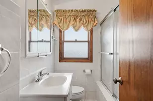1988 E Touhy Ave, Des Plaines, IL 60018 - Photo 11