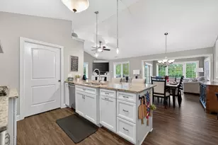 2045 Somerset Ln, Sycamore, IL 60178 - Photo 13