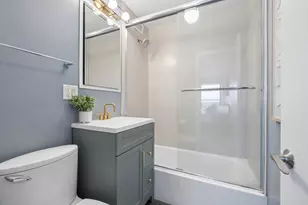 2930 N Sheridan Rd, Chicago, IL 60657 - Photo 23