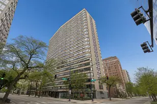 2930 N Sheridan Rd, Chicago, IL 60657 - Photo 1